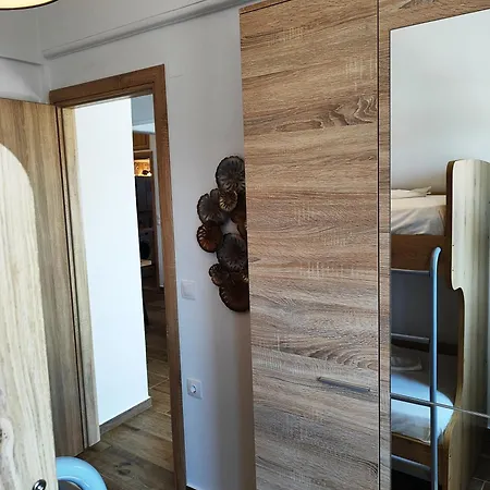 Apartment Thalia Chanla *