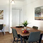 Apartment Thalia Chanla *