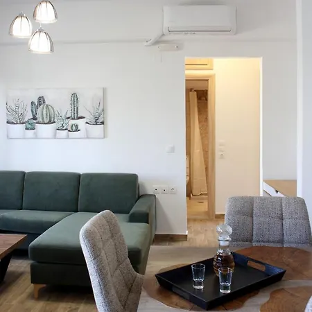 Apartment Thalia Chanla *