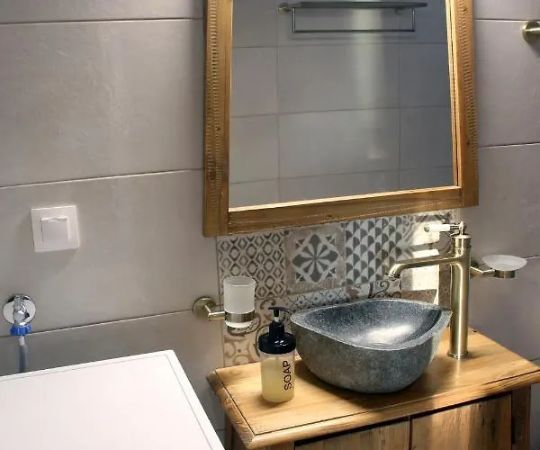 Thalia Chanla 아파트 하니아