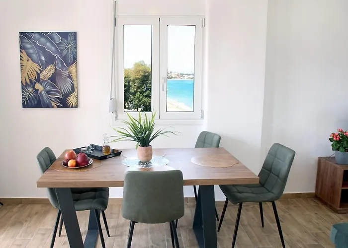 아파트 Thalia Chanla